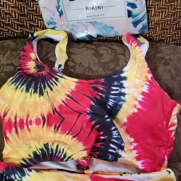 Shein swimsuit dye color - Picture 3 of 8
